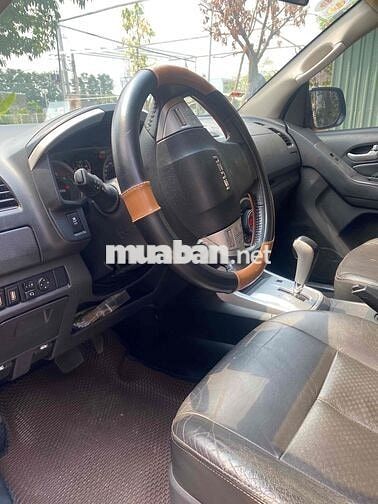 Isuzu Mu-X Xám 7 chỗ Dầu Tự động