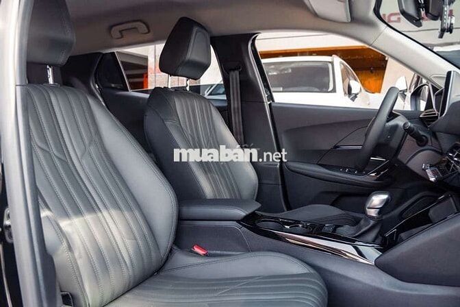 🏁 Peugeot 2008 GTline 2024 , lăn bánh 25.000