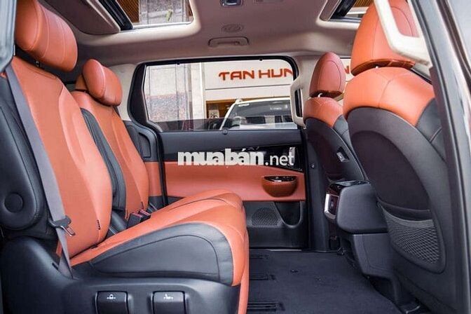 Kia Carnival 2022 Signature 30000 km