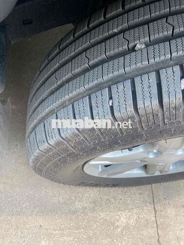 Isuzu Mu-X Xám 7 chỗ Dầu Tự động