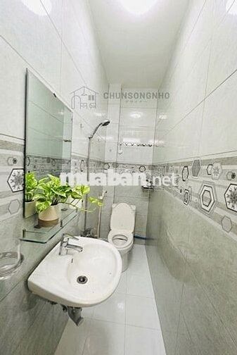 Phòng mới, sạch sẽ, vào ở ngay