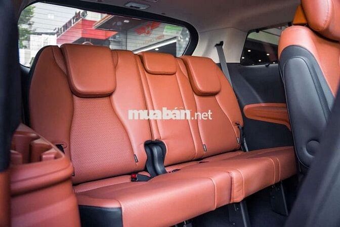 Kia Carnival 2022 Signature 30000 km