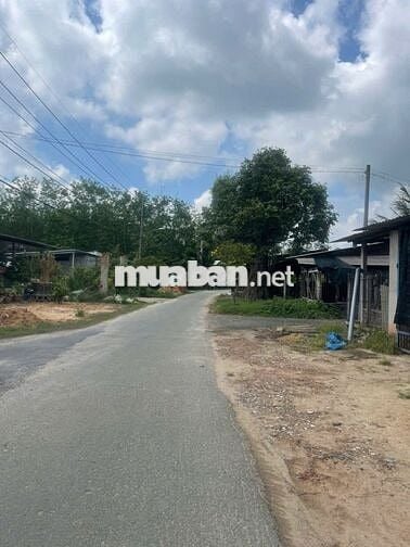 Bán đất mặt tiền đường Nguyễn Thị Chiếu  lô góc 2 mặt tiền nhựa 2020m2