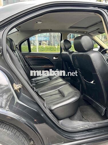 Ford Mondeo V6 Đen 5 chỗ