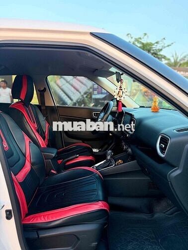Hyundai Venue 2024 Standard 1.0 9602 km