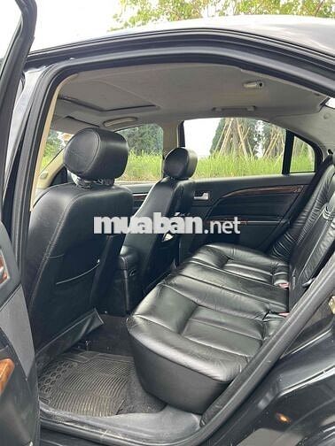 Ford Mondeo V6 Đen 5 chỗ