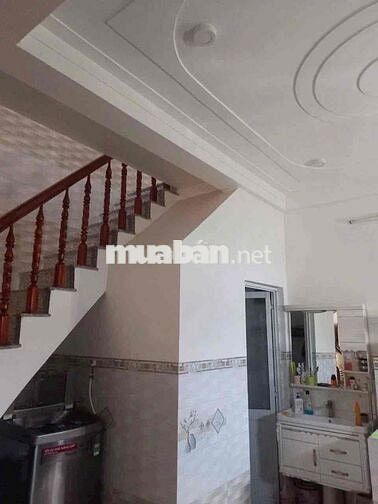 NHÀ LẦU TRUNG TÂM PHƯỜNG 3 cách đường TÔN ĐỨC THẮNG vài chục m