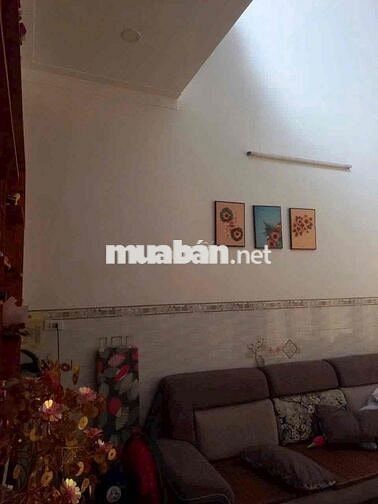 NHÀ LẦU TRUNG TÂM PHƯỜNG 3 cách đường TÔN ĐỨC THẮNG vài chục m