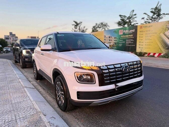 Hyundai Venue 2024 Standard 1.0 9602 km