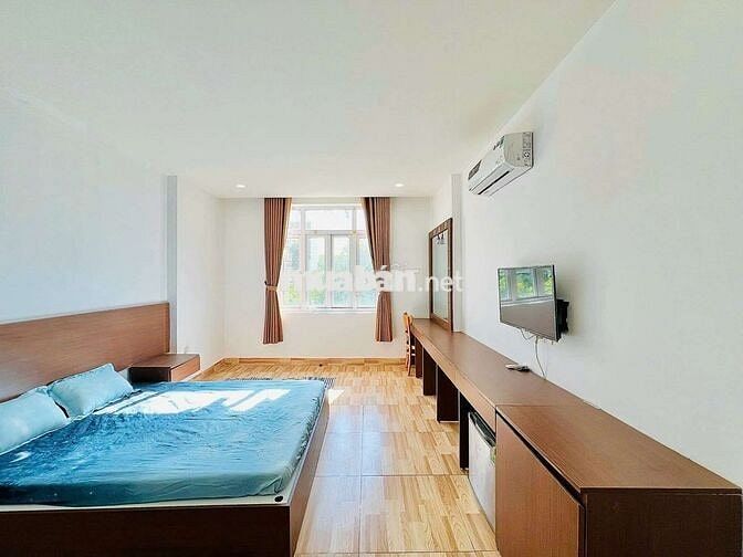 Phòng Đẹp View Thoáng Full Nội Thất Giá Rẻ Ngay Nguyễn Oanh