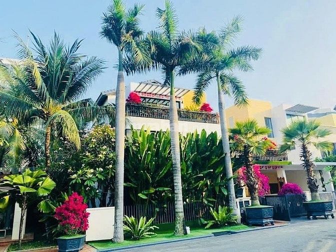 Biệt thự sân vườn cao cấp, villa Riviera An Phú, 6PN rộng, $5,500/th