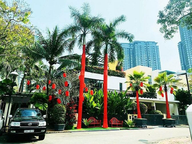 Biệt thự sân vườn cao cấp, villa Riviera An Phú, 6PN rộng, $5,500/th