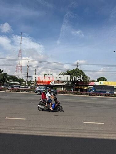 CHO THUÊ NHÀ MẶT TIỀN QUỐC LỘ 13 – GẦN NGÃ TƯ HÒA LÂN