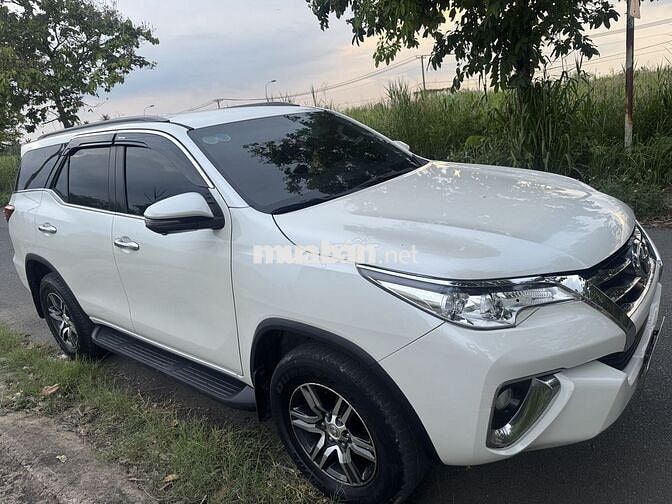 Toyota Fortuner 2019 Trắng