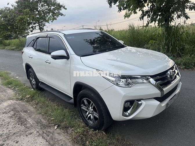 Toyota Fortuner 2019 Trắng