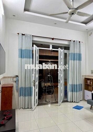 NHÀ GẦN PHẠM VĂN ĐỒNG, CHUNG CƯ 4S LINH ĐÔNG. 2 TẦNG 4,5X12M 2PN 2WC 