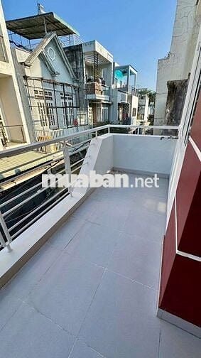 NHÀ GẦN PHẠM VĂN ĐỒNG, CHUNG CƯ 4S LINH ĐÔNG. 2 TẦNG 4,5X12M 2PN 2WC 