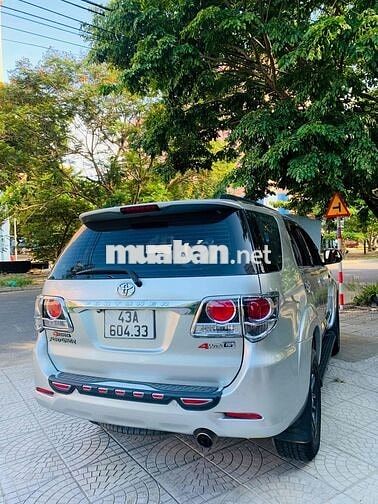 Toyota Fortuner 2015 Bạc