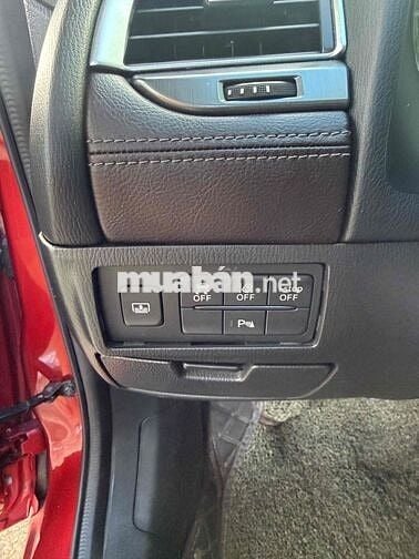 Mazda 6 2.0 bản premium 2021 Đỏ pha lê