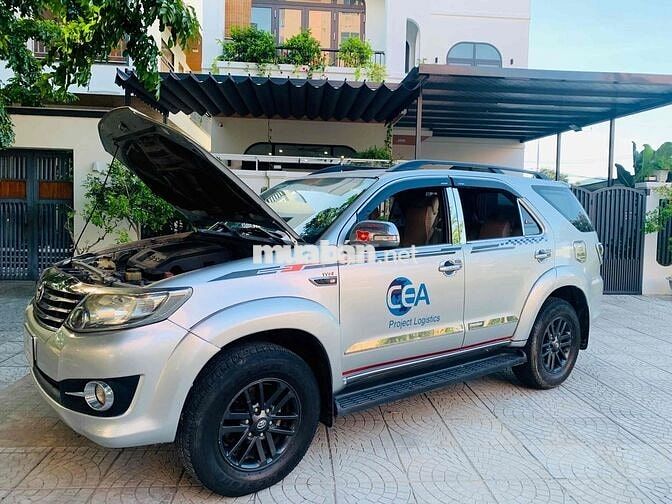 Toyota Fortuner 2015 Bạc