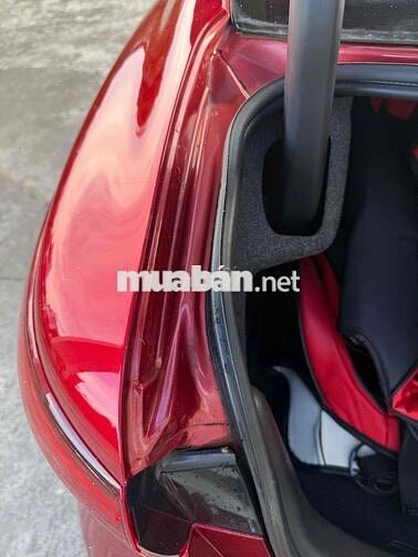 Mazda 6 2.0 bản premium 2021 Đỏ pha lê