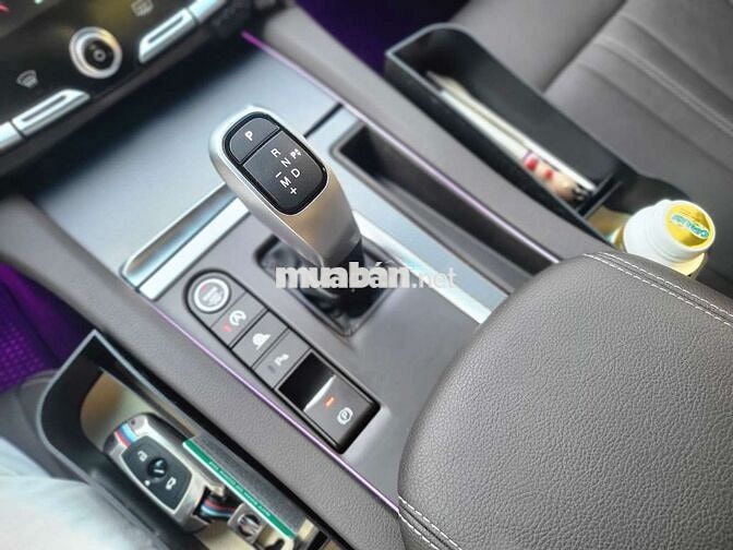 Chính chủ gia đình em cần bán Lux A 2022 đi 4v