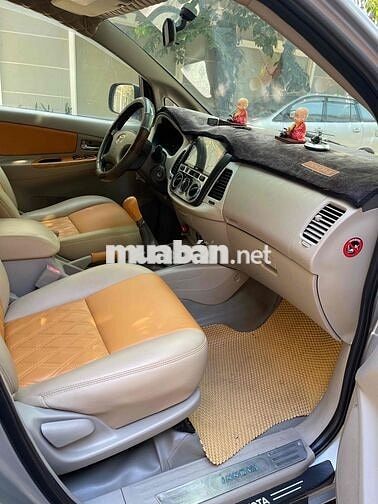 Toyota Innova 2011 Gia đình Bạc
