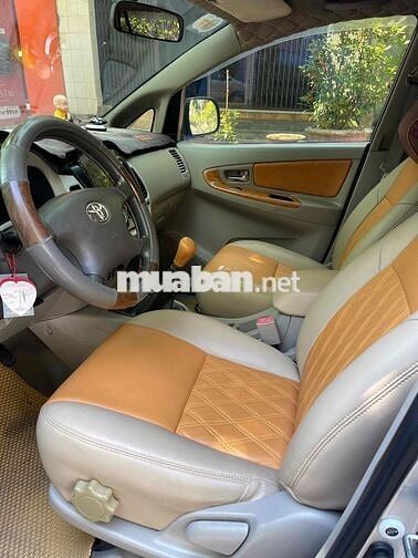 Toyota Innova 2011 Gia đình Bạc