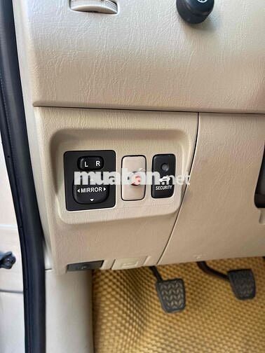 Toyota Innova 2011 Gia đình Bạc