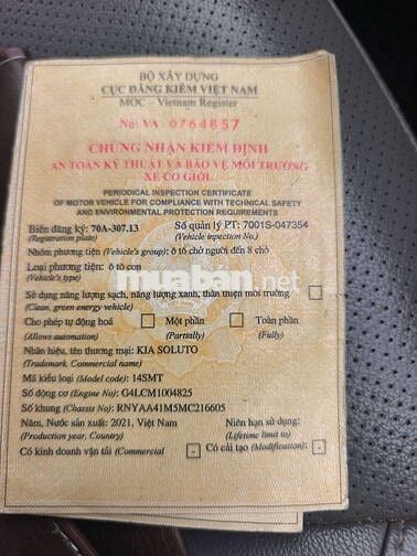 Xe Kia màu Bạc