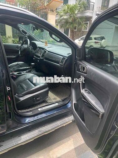 Ford Everest Titanium 2020 Xanh 94570 km