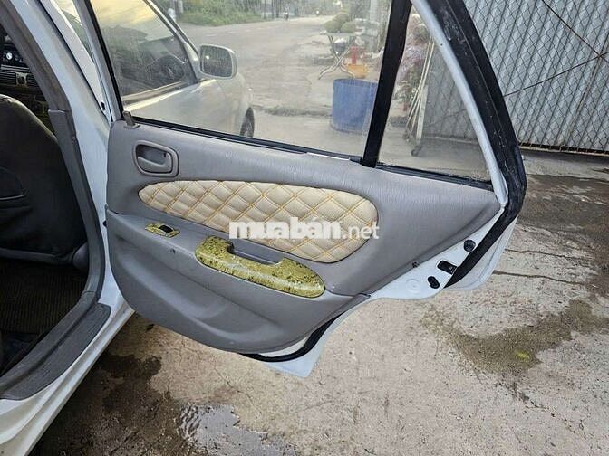 Toyota Corolla 2001 1.3 Trắng
