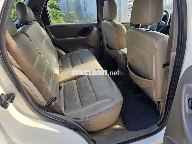 Ford Escape 2002 Trắng