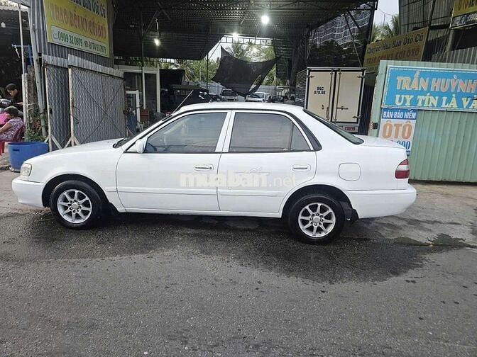 Toyota Corolla 2001 1.3 Trắng