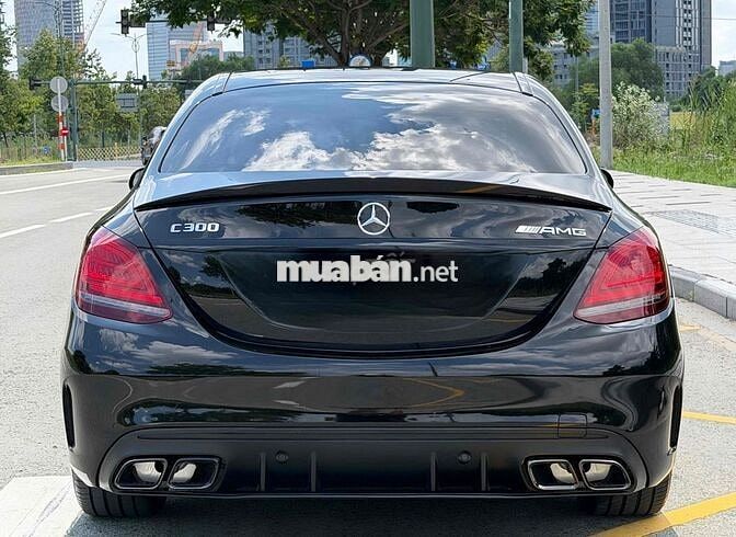 Mercedes-Benz C300 AMG 2021 Đen