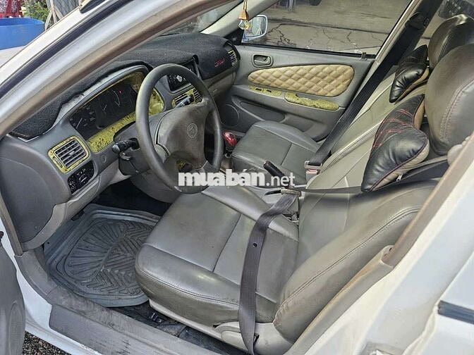 Toyota Corolla 2001 1.3 Trắng