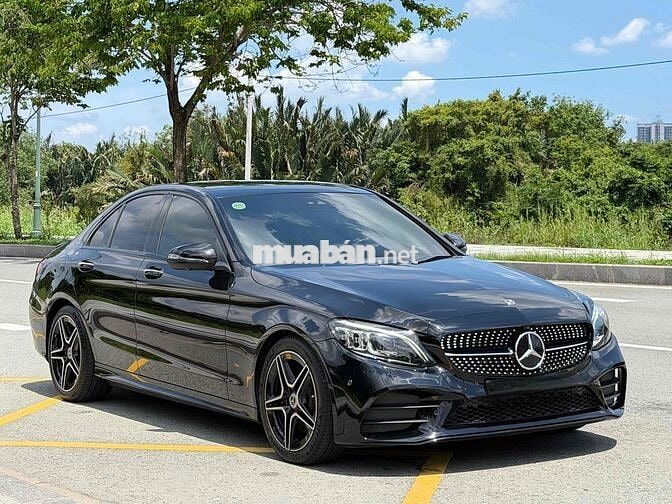 Mercedes-Benz C300 AMG 2021 Đen