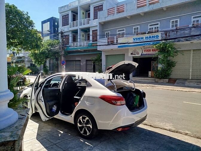 Toyota Vios E Số Tự động Trắng