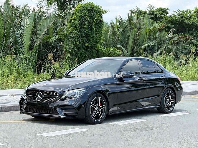 Mercedes-Benz C300 AMG 2021 Đen