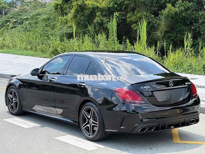 Mercedes-Benz C300 AMG 2021 Đen