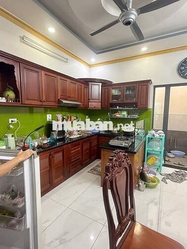 CHỦ ĐỊNH CƯ NƯỚC NGOÀI  BÁN NHÀ 4 TẦNG HẺM Ô TÔ  DĨ AN 84M2 GIÁ 6 TỶ