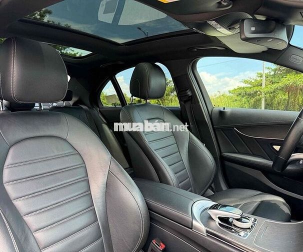 Mercedes-Benz C300 AMG 2021 Đen