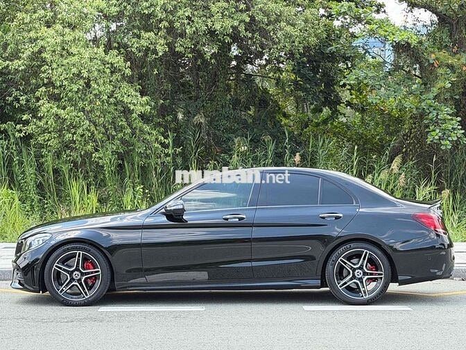 Mercedes-Benz C300 AMG 2021 Đen
