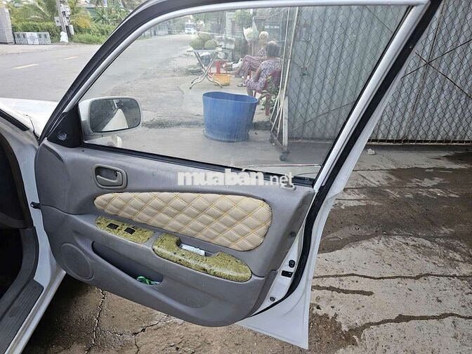 Toyota Corolla 2001 1.3 Trắng