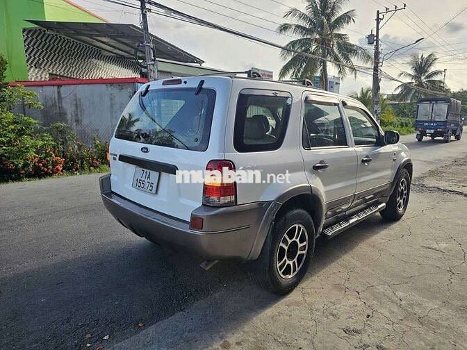 Ford Escape 2002 Trắng