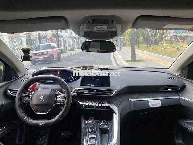 Peugeot 3008 Đen 5 chỗ