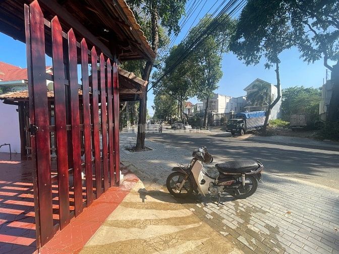 Chuyển giao gần 200m , 10m mặt tiền vị trí kinh doanh Thủ Dầu Một