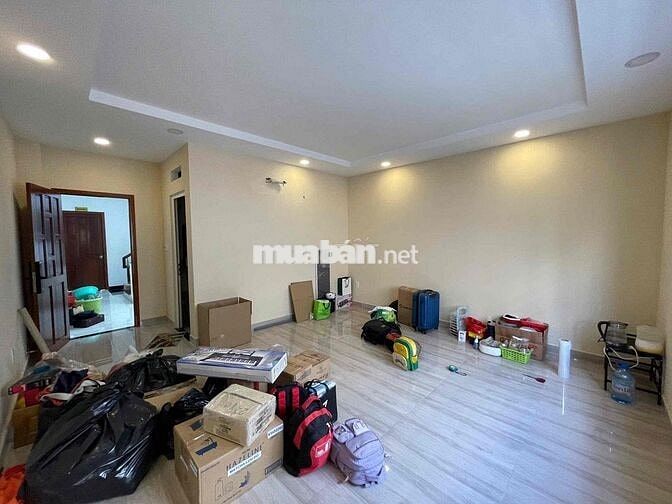 Cho thuê nhà nguyên căn trong khu nội bộ KDC Cityland Park Hills