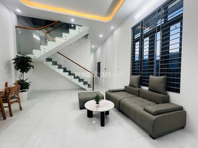 Bán nhà sau lưng trường tiểu học Phú Mậu giá chỉ 1 tỷ 690tr