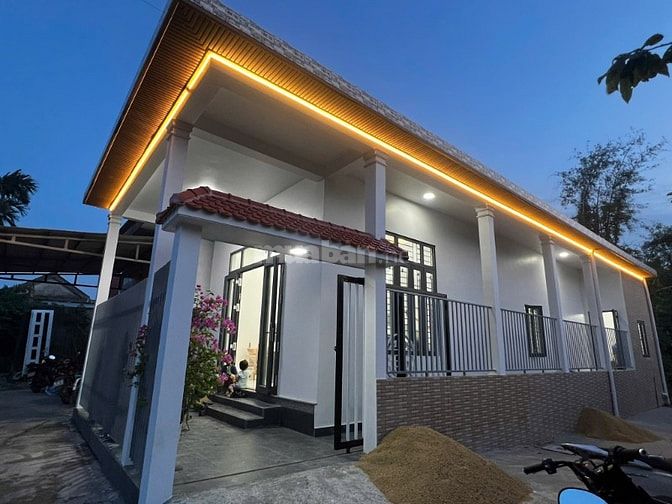 Bán nhà sau lưng trường tiểu học Phú Mậu giá chỉ 1 tỷ 690tr